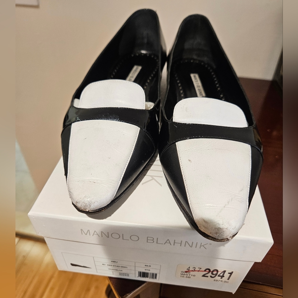 MANOLO BLAHNIK, WHITE/BLACK, 40.5